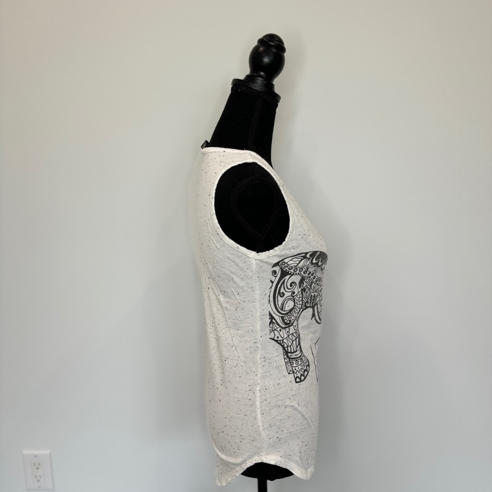 SJS Ivory "Love" Elephants Print Sleeveless Top (M) - Picture 6 of 10